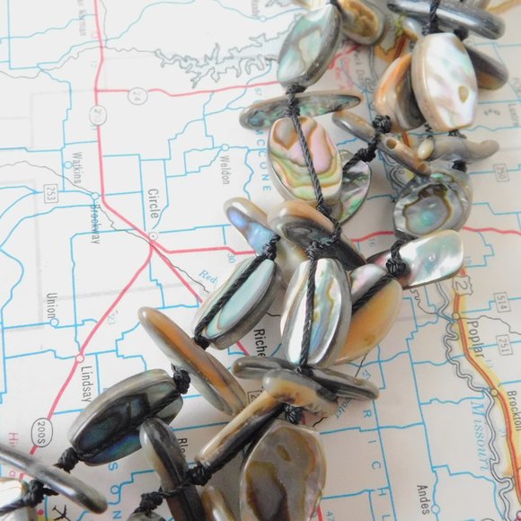 abalone shell multi-strand necklace - Picture 4 of 7